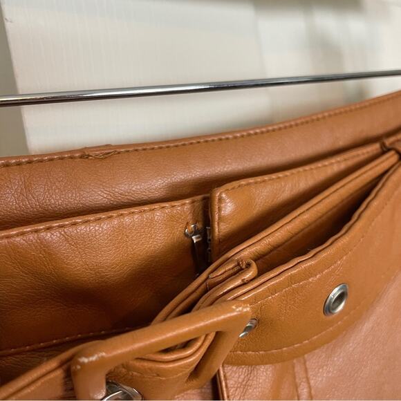 7 For All Mankind Faux Leather Pleated Trousers - Picture 10 of 10